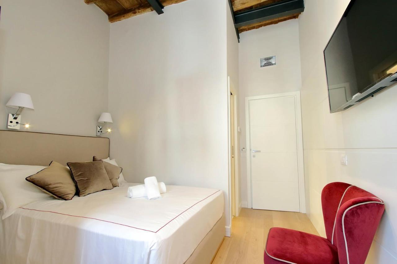 Monti Panisperna Suites โรม ภายนอก รูปภาพ